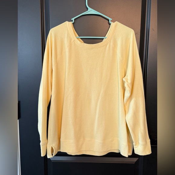 Maurices Light Yellow Women's Sweatshirt - Picture 1 of 3